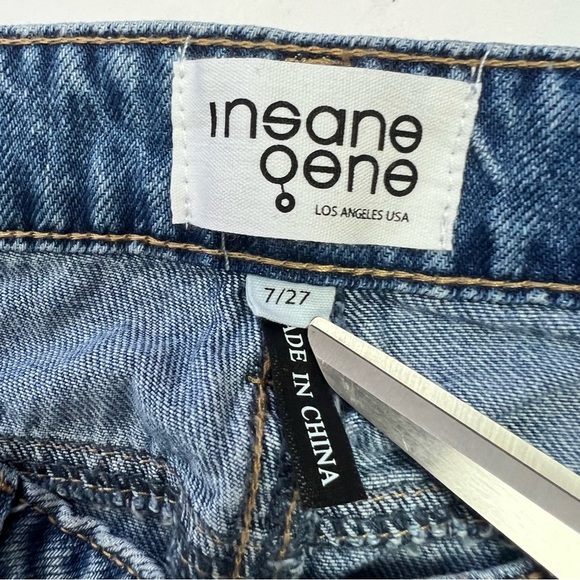 Insane Gene Women’s Jr Blue Jean Sz 7 High-Waist Girlfriend Distress Ripped Torn - Picture 5 of 15